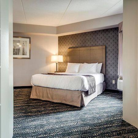 Monte Carlo Inn Brampton Luaran gambar